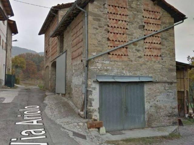 Villa Indipendente in vendita a Appennino Reggiano, Re