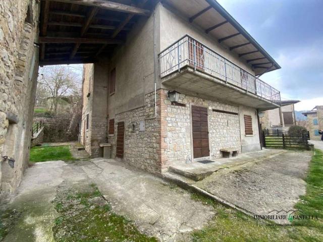 Villa Indipendente in vendita a Appennino Reggiano, Re