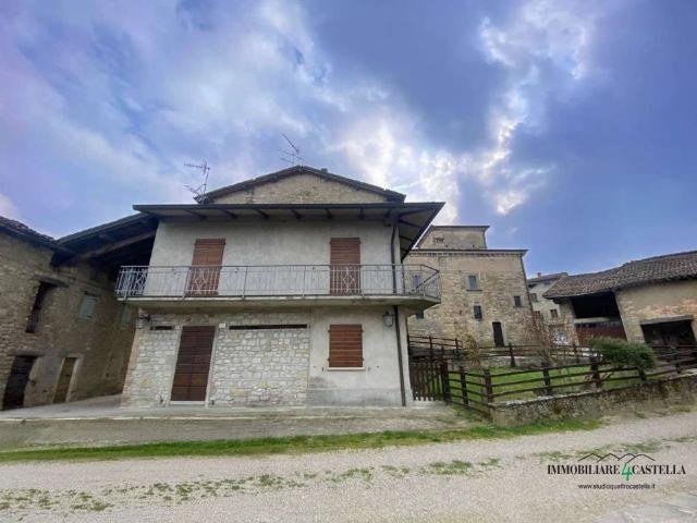 Villa Indipendente in vendita a Appennino Reggiano, Re