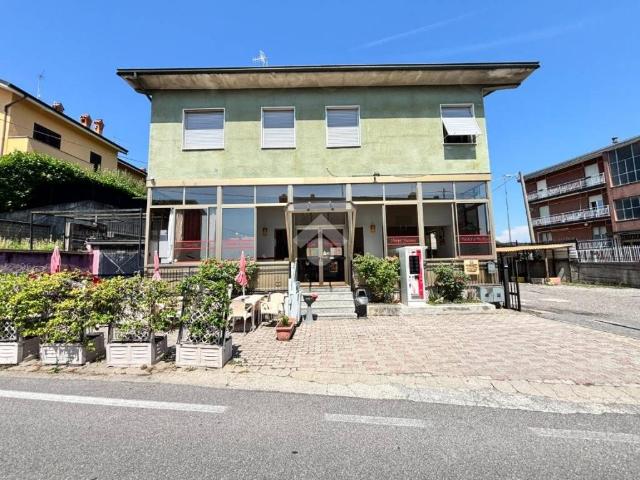 Villa Indipendente in vendita a Casnate con Bernate, Lombardia