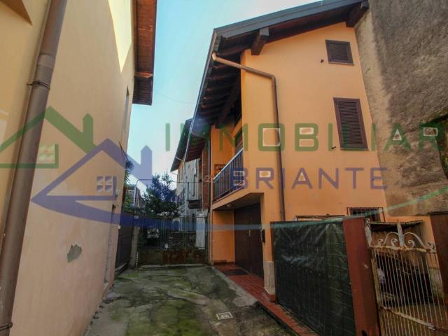 Villa Indipendente in vendita a Casorate Sempione, Lombardia