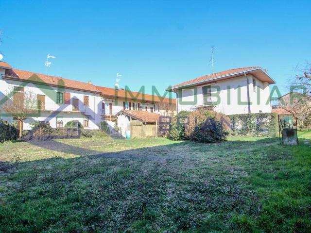 Villa Indipendente in vendita a Casorate Sempione, Lombardia