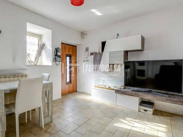 Villa Indipendente in vendita a Casorate Sempione, Lombardia