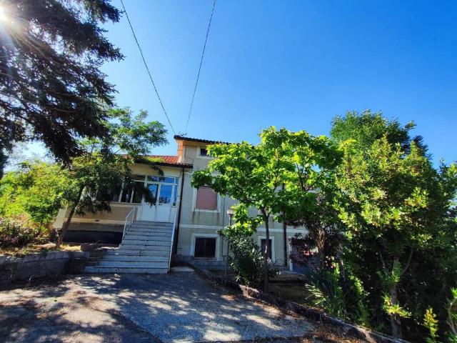Villa Indipendente in vendita a Cassano Irpino, Campania