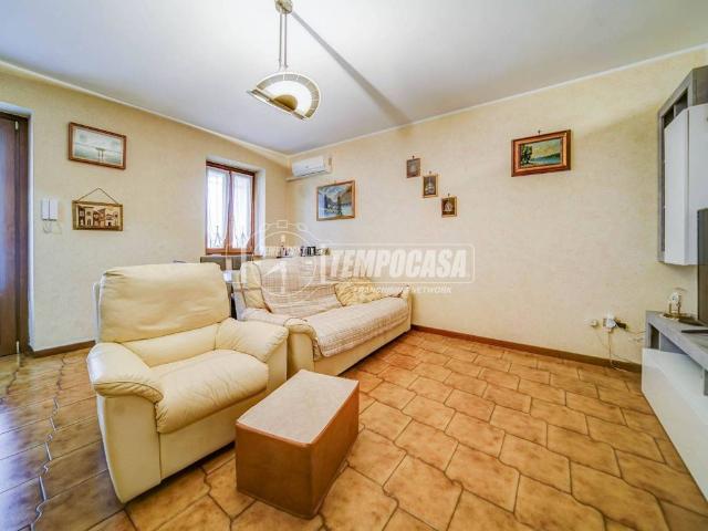 Villa Indipendente in vendita a Soiano, Cassano Magnago