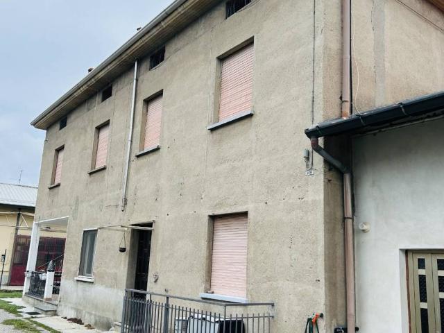 Villa Indipendente in vendita a Boschirolo, Cassano Magnago