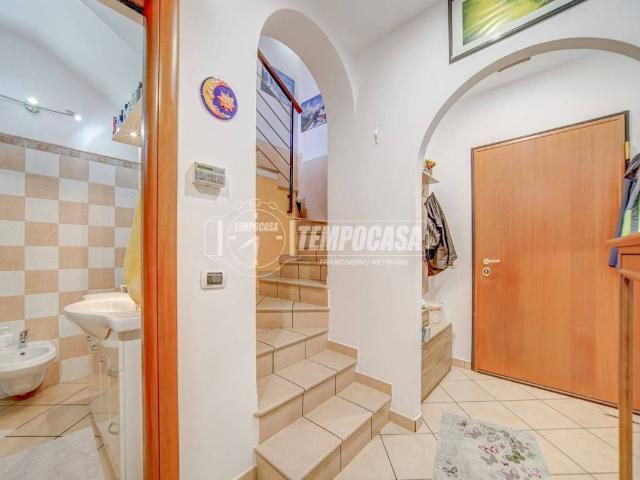Villa Indipendente in vendita a Boschirolo, Cassano Magnago