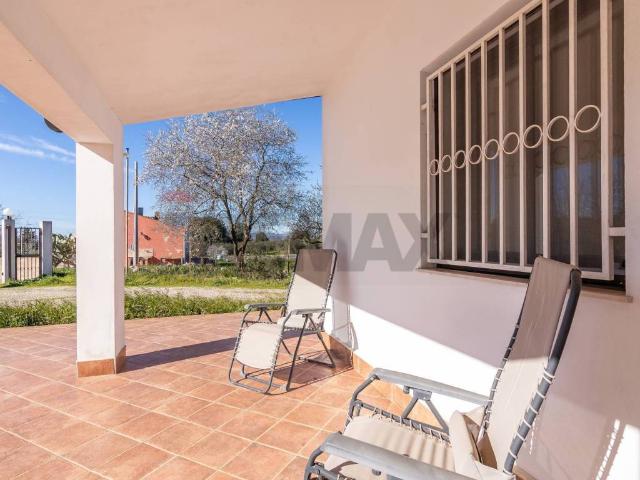 Villa Indipendente in vendita a Cassaro, Sicilia