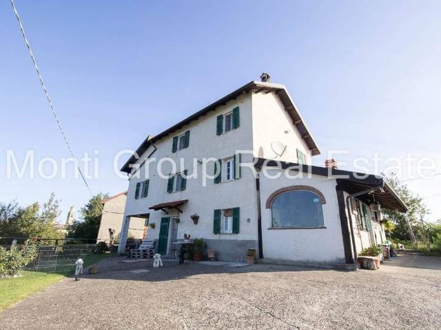 Villa Indipendente in vendita a Piemonte, Alessandria