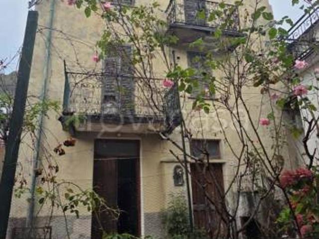 Villa Indipendente in vendita a Cassingheno, Genova
