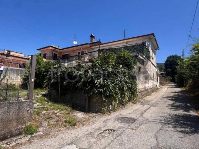 Villa Indipendente in vendita a Cassino, Lazio