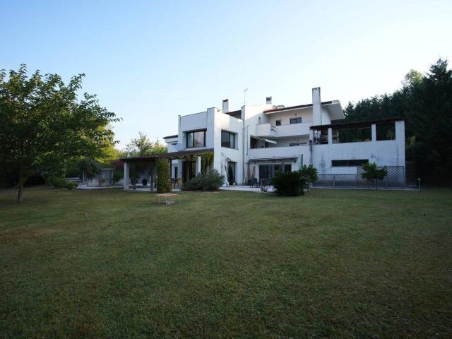 Villa Indipendente in vendita a Cassino, Frosinone