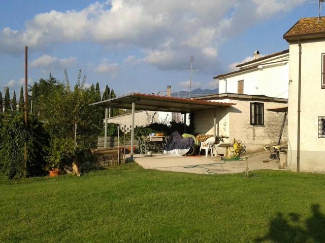 Villa Indipendente in vendita a Mastronardi, Cassino