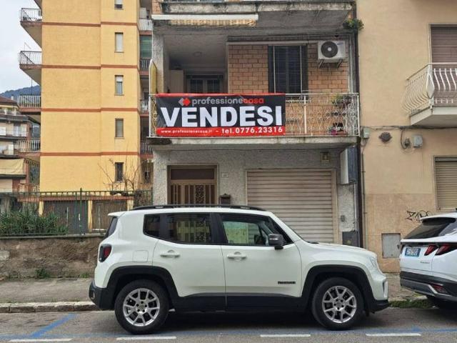 Villa Indipendente in vendita a San Silvestro, Cassino
