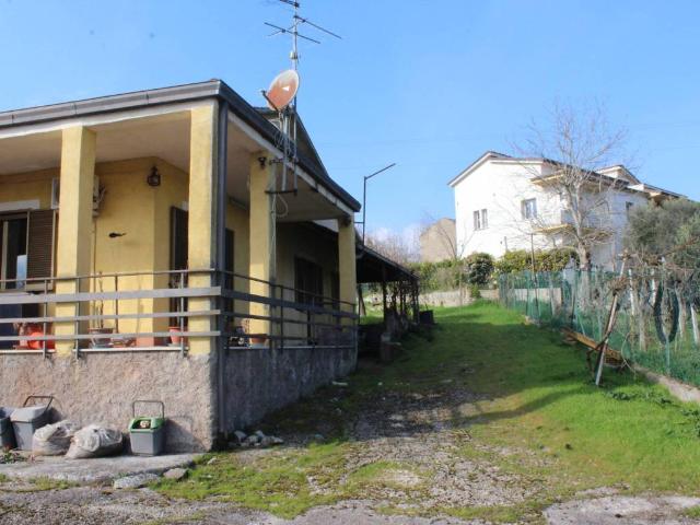 Villa Indipendente in vendita a Cassino, Lazio