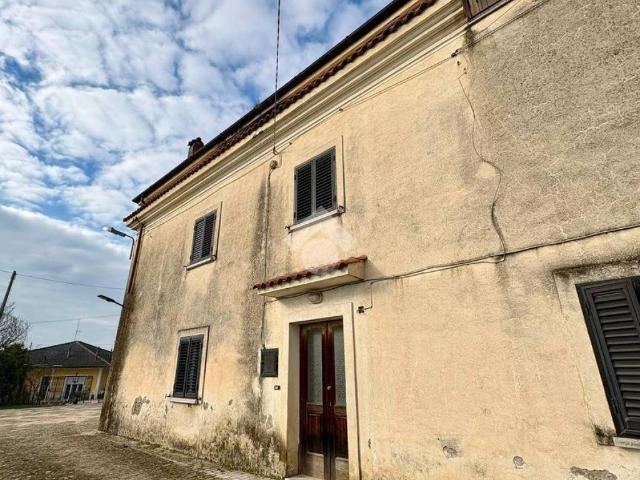 Villa Indipendente in vendita a Cassino, Lazio