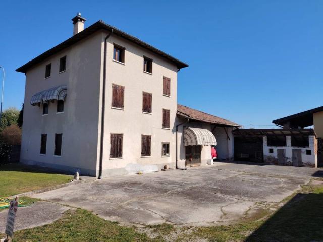 Villa Indipendente in vendita a Casola, Veneto