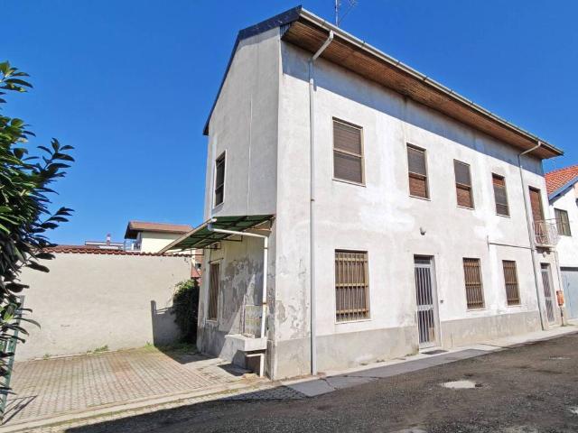 Villa Indipendente in vendita a Cassolnovo, Lombardia