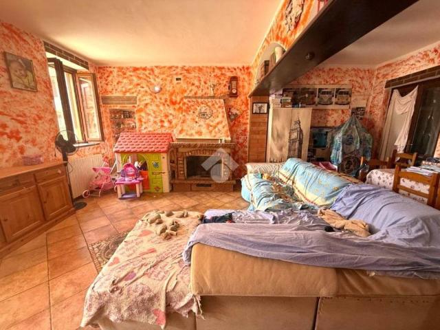 Villa Indipendente in vendita a Cassolnovo, Pavia