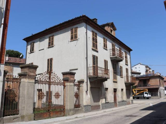 Villa Indipendente in vendita a Castagnole delle Lanze, Piemonte