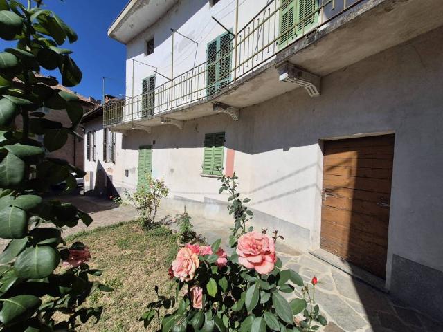 Villa Indipendente in vendita a Castagnole Monferrato, Asti