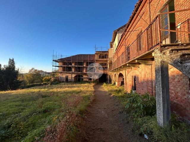 Villa Indipendente in vendita a Piemonte, Asti