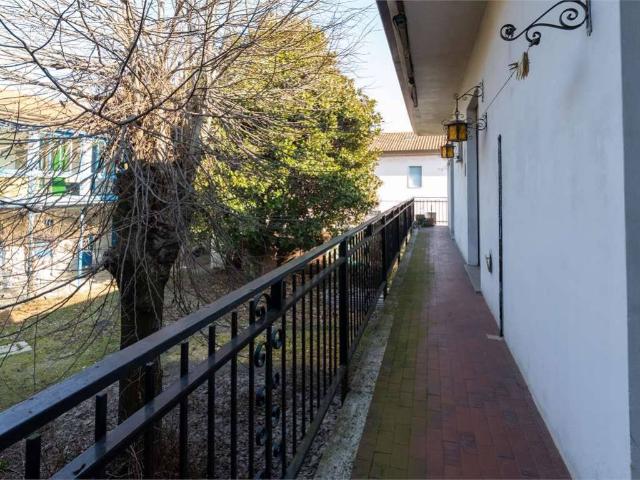 Villa Indipendente in vendita a Castano Primo, Lombardia