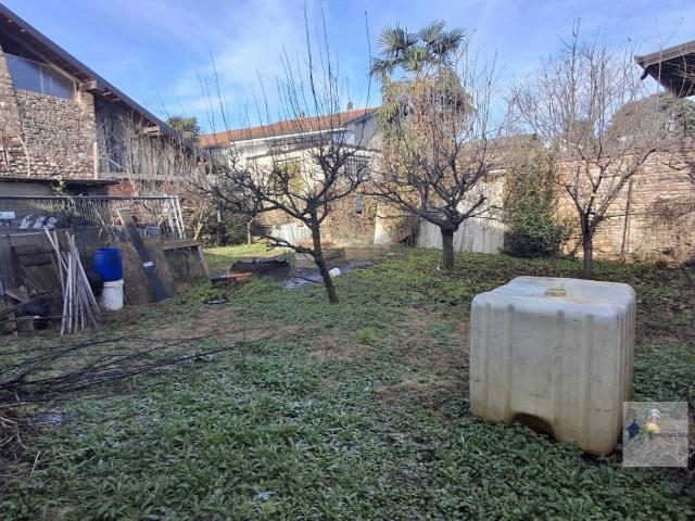 Villa Indipendente in vendita a Castano Primo, Lombardia