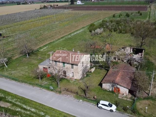 Villa Indipendente in vendita a Unione della Romagna Faentina, Castel Bolognese