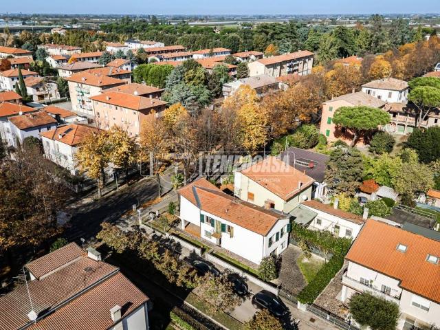 Villa Indipendente in vendita a Unione della Romagna Faentina, Castel Bolognese