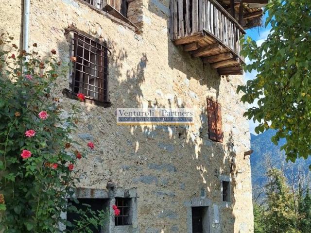 Villa Indipendente in vendita a Comunità delle Giudicarie, Castel Condino