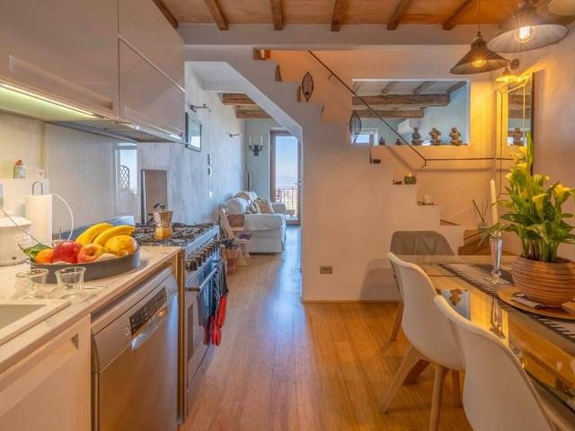 Villa Indipendente in vendita a Unione dei Comuni Montani Amiata Grossetana, Castel Del Piano
