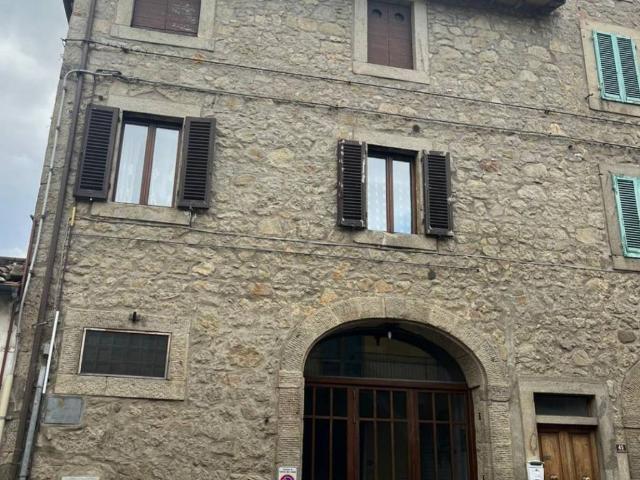 Villa Indipendente in vendita a Unione dei Comuni Montani Amiata Grossetana, Castel Del Piano