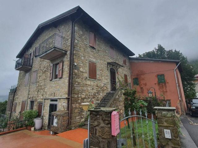 Villa Indipendente in vendita a Unione dell'Appennino Bolognese, Castel Di Casio