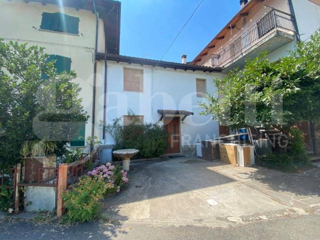 Villa Indipendente in vendita a Unione dell'Appennino Bolognese, Castel Di Casio