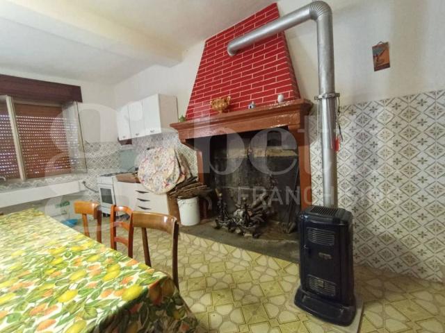Villa Indipendente in vendita a Unione dell'Appennino Bolognese, Castel Di Casio