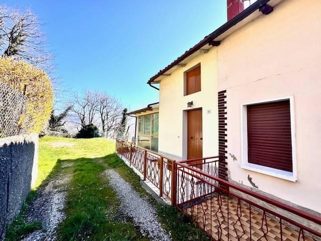Villa Indipendente in vendita a Unione dell'Appennino Bolognese, Castel Di Casio