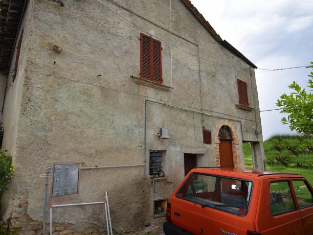 Villa Indipendente in vendita a Piattoni, Marche