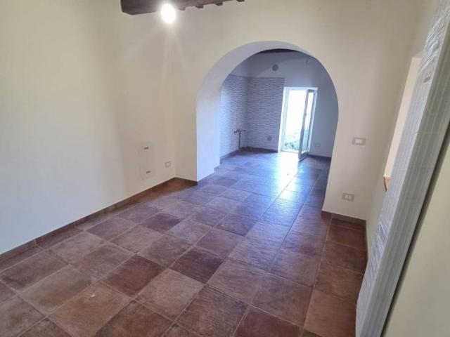 Villa Indipendente in vendita a Sambuco, Marche