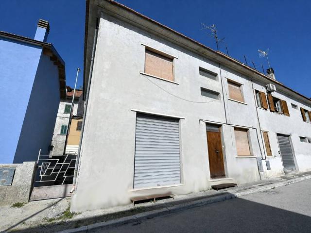 Villa Indipendente in vendita a Cerreto, Marche