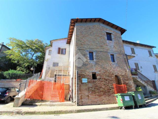 Villa Indipendente in vendita a Cerreto, Marche