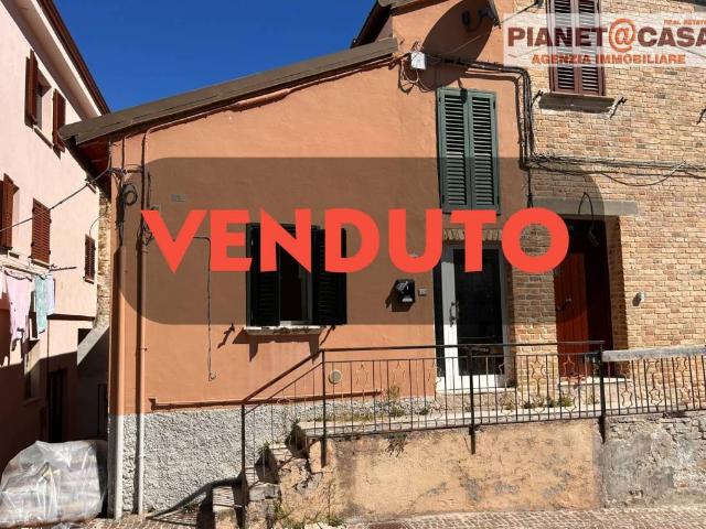 Villa Indipendente in vendita a Sambuco, Marche