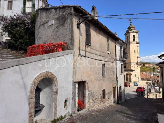 Villa Indipendente in vendita a Castel Di Sangro, Abruzzo