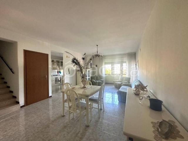 Villa Indipendente in vendita a Castel Di Sangro, Abruzzo