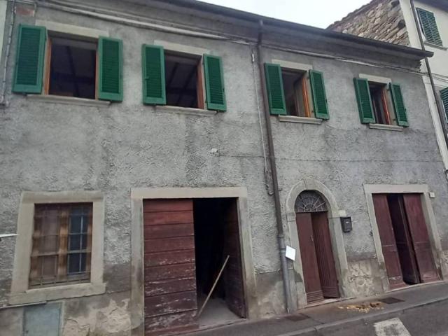 Villa Indipendente in vendita a Chiusi Della Verna, Toscana