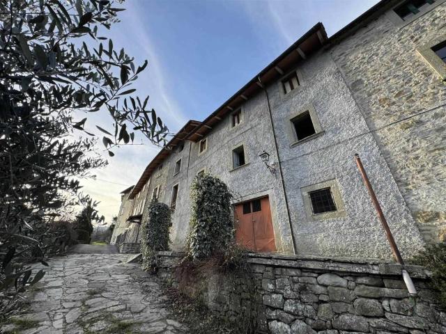 Villa Indipendente in vendita a Castel Focognano, Toscana