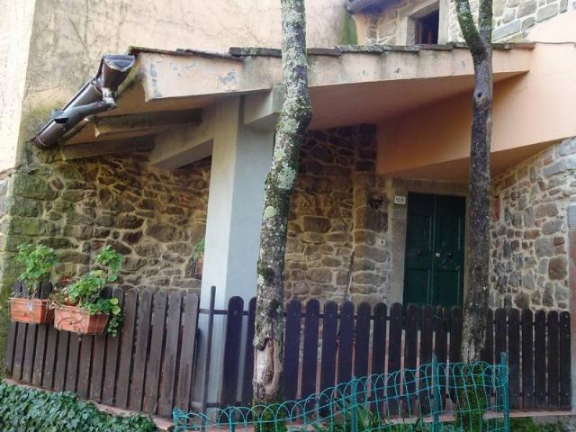 Villa Indipendente in vendita a Castel Focognano, Toscana