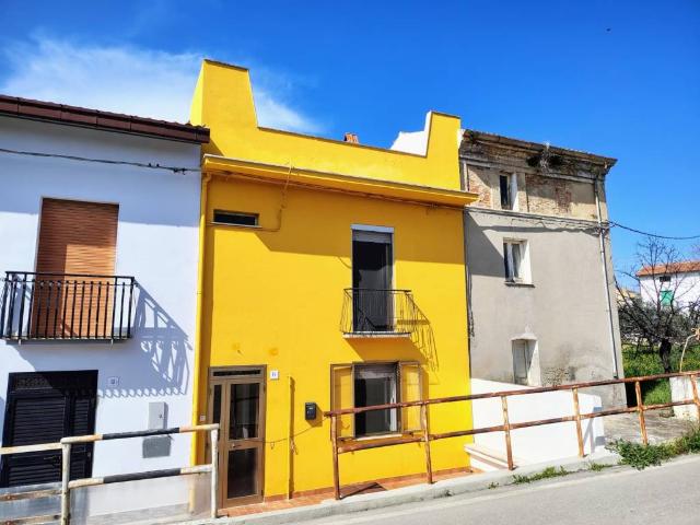 Villa Indipendente in vendita a Castel Frentano, Abruzzo