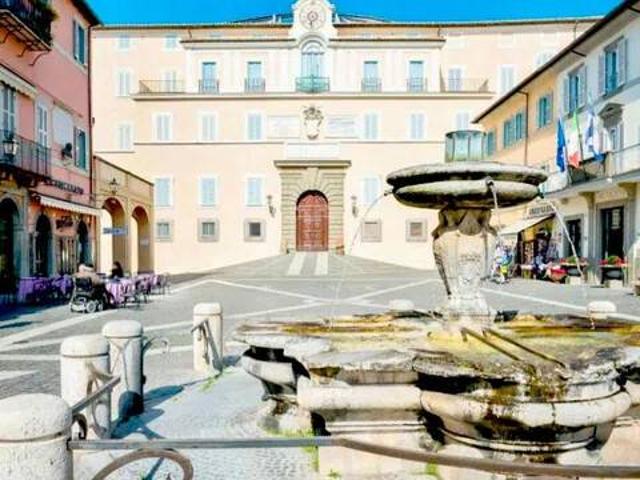 Villa Indipendente in vendita a Castel Gandolfo, Roma Capitale