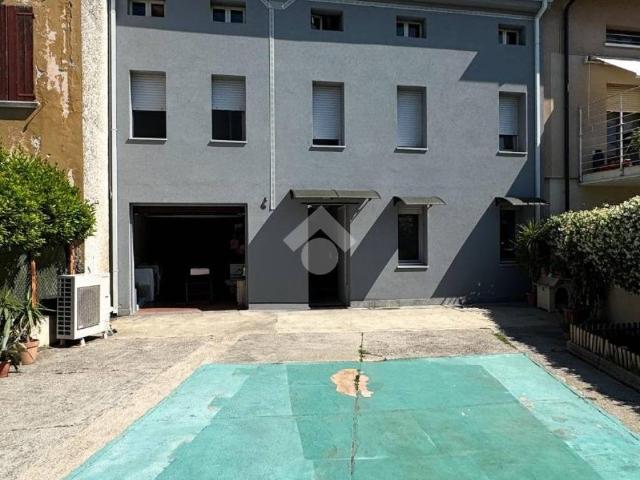 Villa Indipendente in vendita a Castel Goffredo, Lombardia
